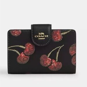 Coach Medium Corner Zip Wallet With Cherry Print CDF10 NWT🎀